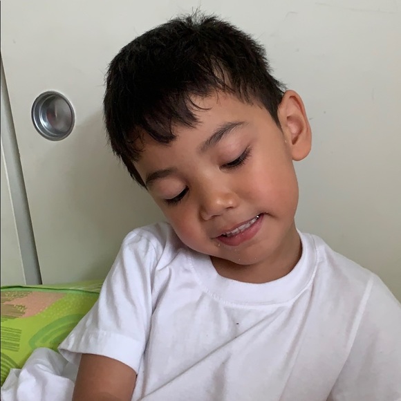 Meet your Posher, Mailyn - Picture 2 of 2